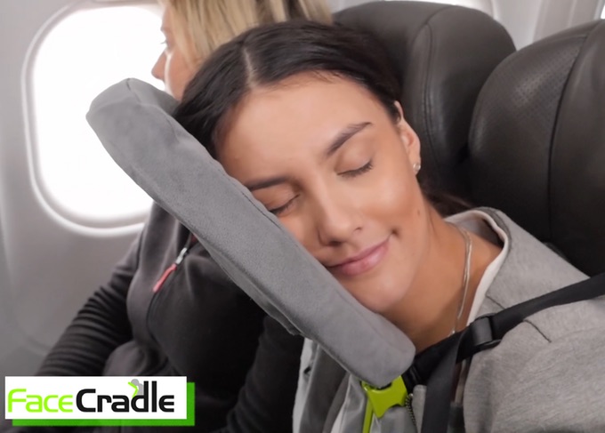 FaceCradle Travel Pillow